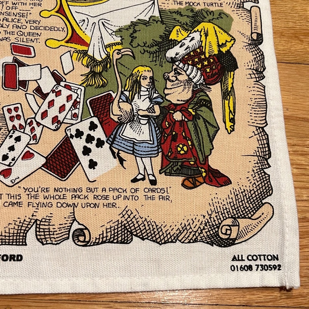 NWOT Alice's Shop Tea Towel - Alice in Wonderland Oxford Trail - Picture 6 of 6